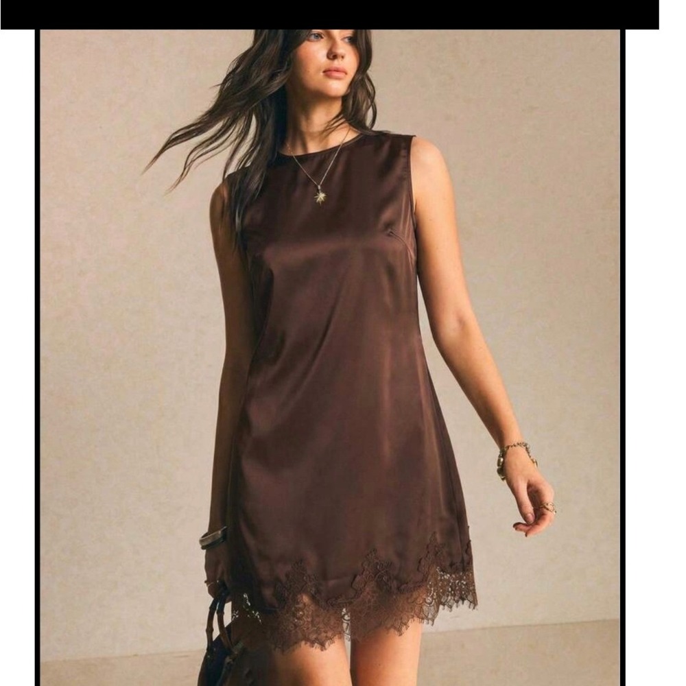 Few moda kourt Yasmin Dress Dark Coffee Brown Satin Lace Hem Shift Mini XL NEW
